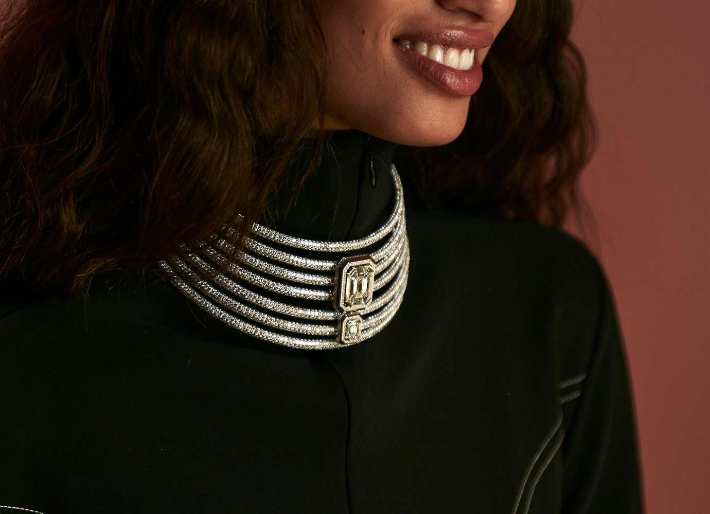 messika-divine-enigma-mosaique-5-2025