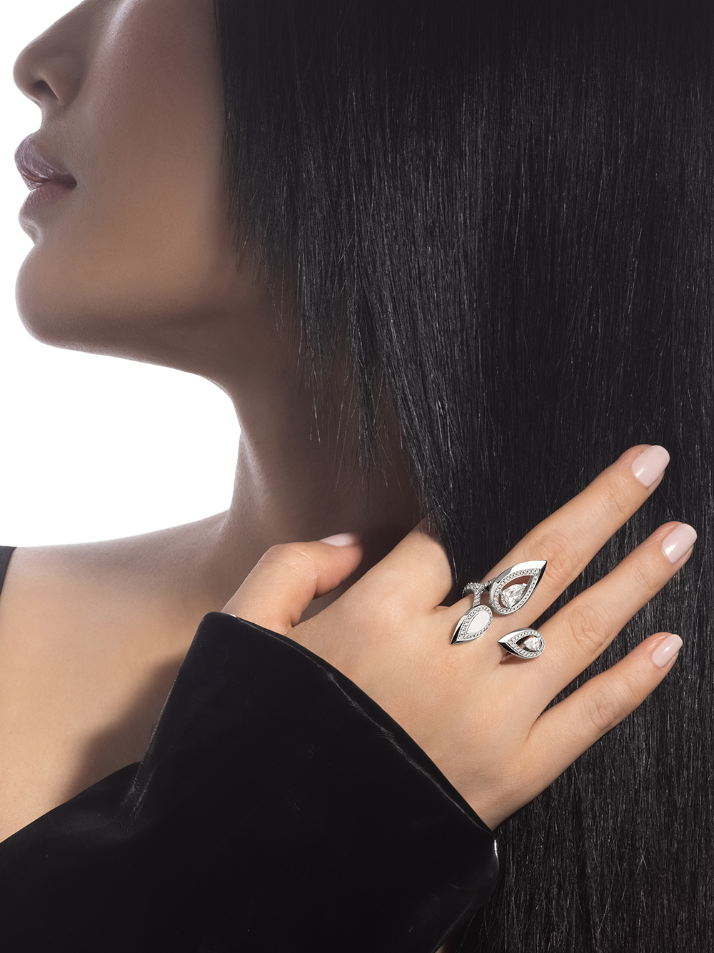 messika-midnight-sun-2025-fiery-mosaique-6