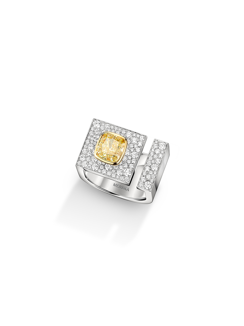 messika-midnight-sun-2025-glitter-fever-mosaique-2