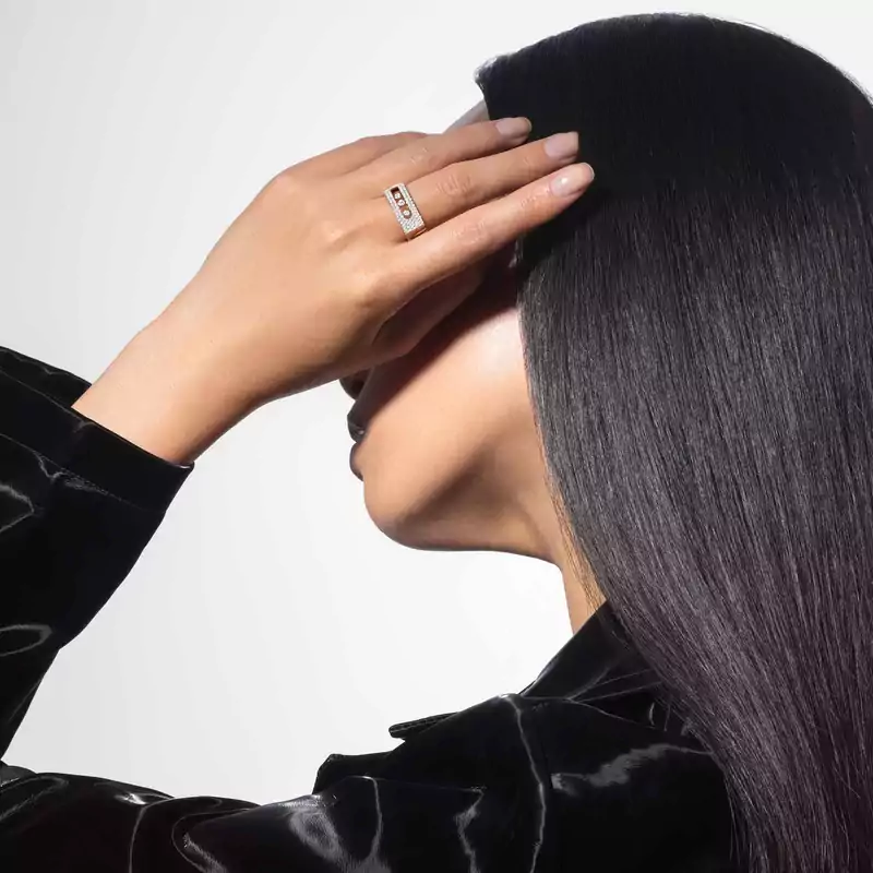 خاتم Move Noa مرصع حجم كبير